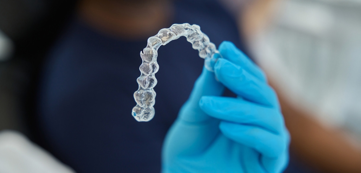 how to maintain your invisalign clear aligners effectively